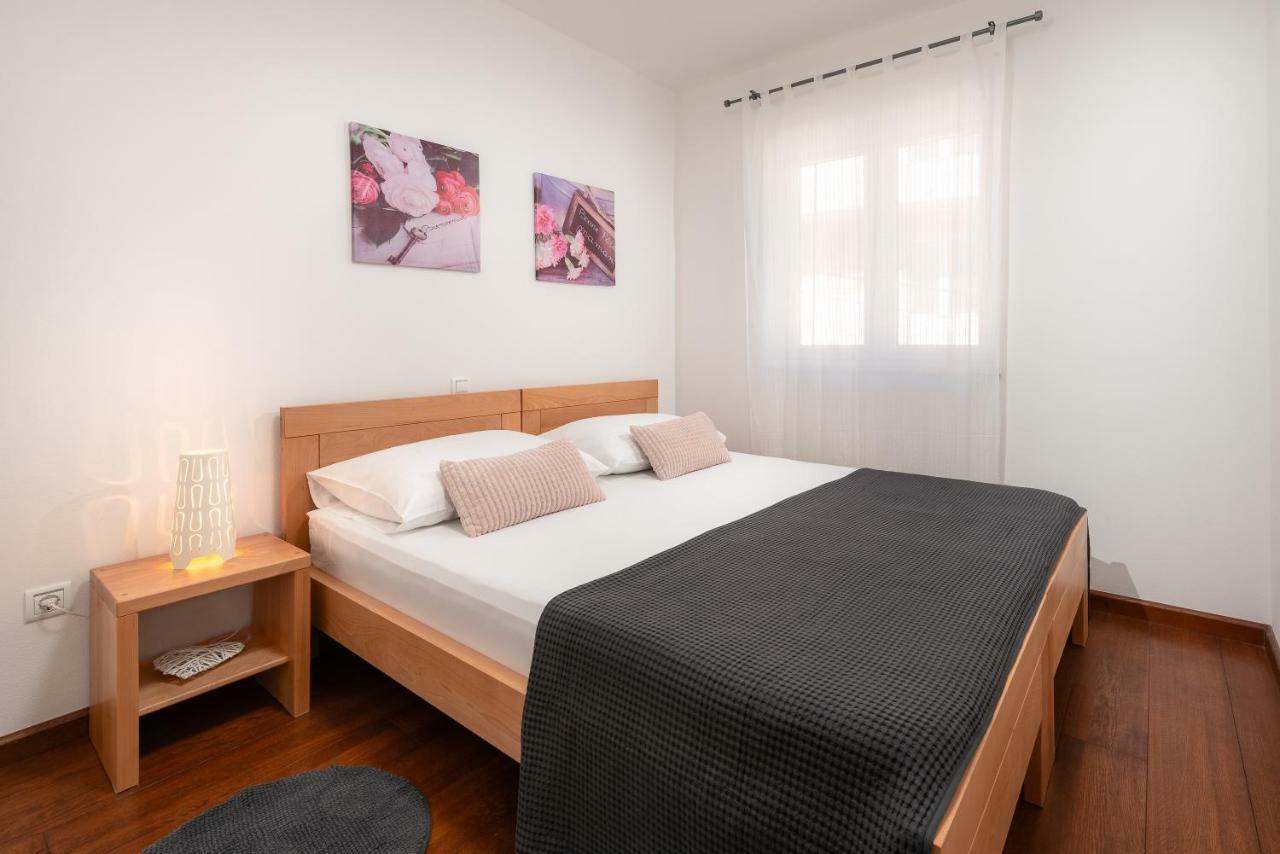 פודסטראנה Olive Tree Apartments מראה חיצוני תמונה